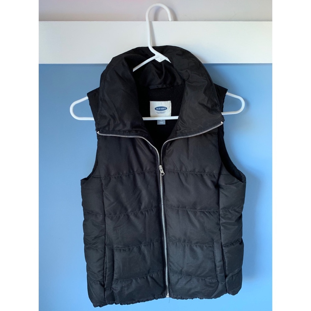 Old Navy Puffer Vest